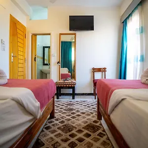  Albergue Venus 日本人 大歓迎 Egipto